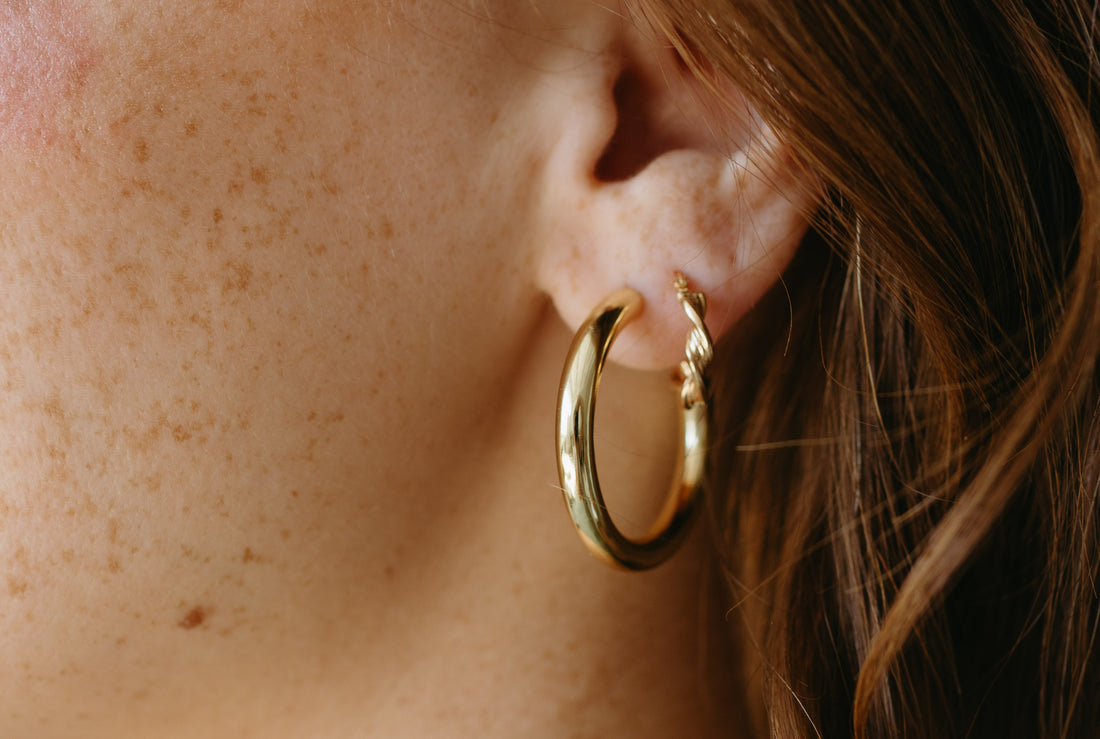 The 3 Reasons 10k Gold Hoop Earrings are the Perfect Everyday Accessory